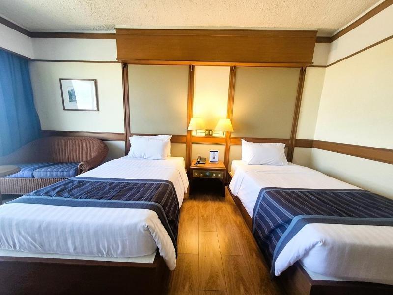 Cholchan Pattaya Beach Resort - Sha Extra Plus Exterior foto